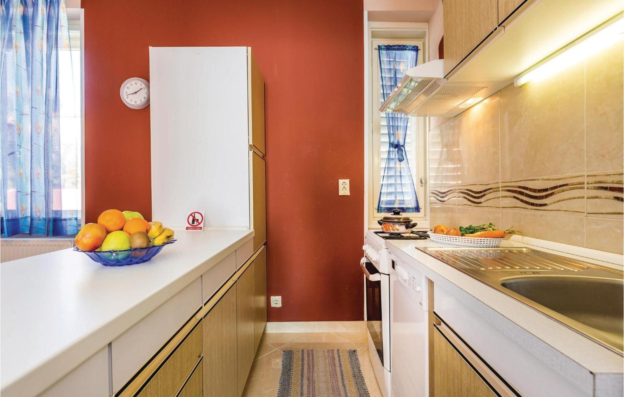 Gorgeous Apartment In Rijeka With Kitchen Exterior foto